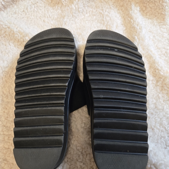 Madden Girl Dizzy Platform Sandals sz 9 - Picture 5 of 7